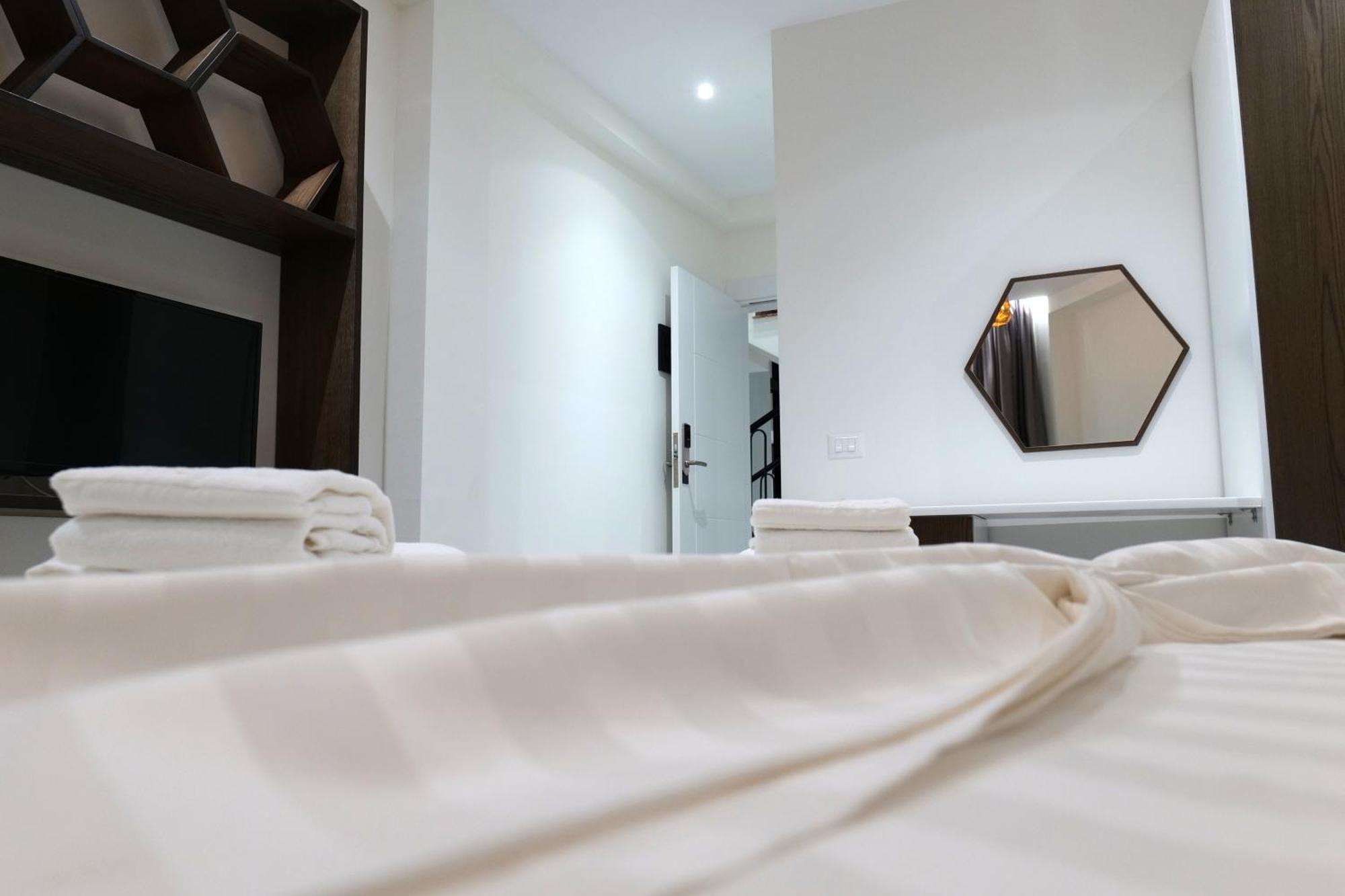גולם The Honeycomb Boutique Hotel מראה חיצוני תמונה