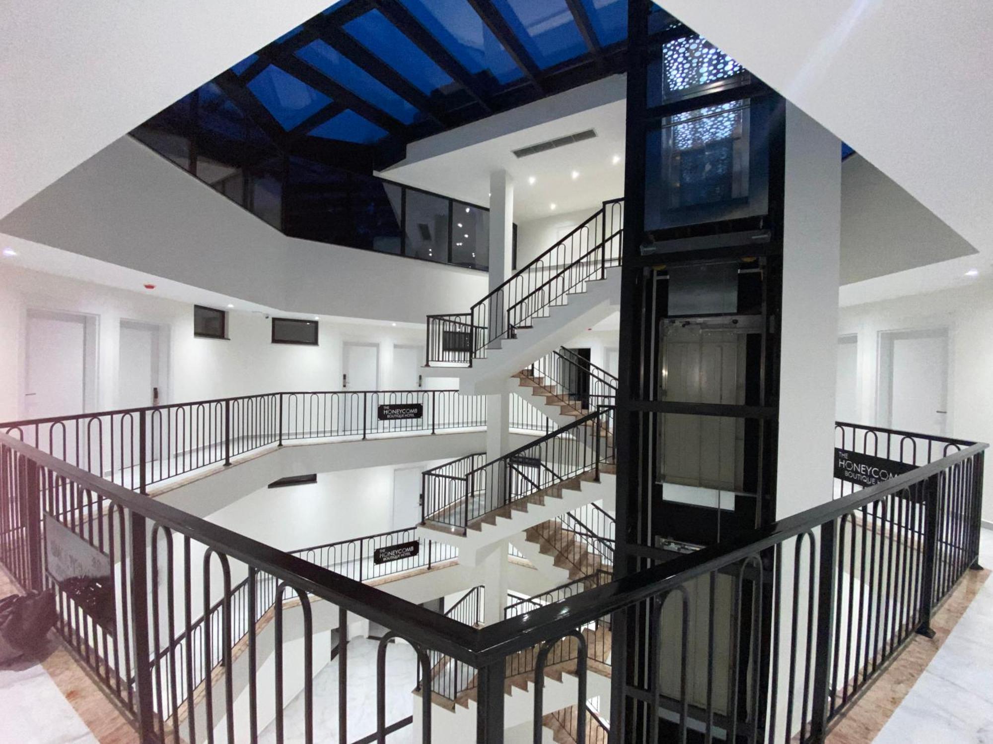 גולם The Honeycomb Boutique Hotel מראה חיצוני תמונה